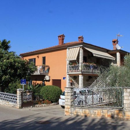 Apartments With A Parking Space Umag - 7039 Exterior foto