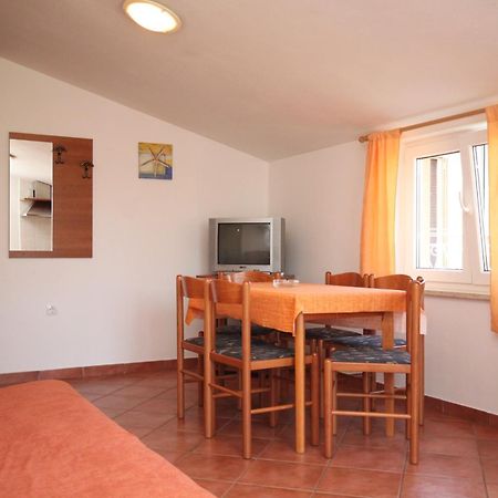 Apartments With A Parking Space Umag - 7039 Quarto foto